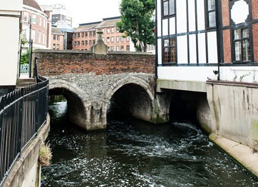 Clattern Bridge from the South, the medieval arches clearly visible